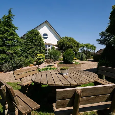 Group Getaway In Dom wakacyjny Amblève