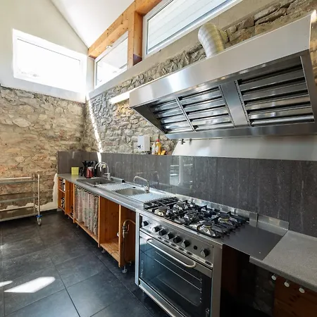 Group Getaway In Vakantiehuis Amel