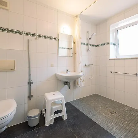 Group Getaway In Vakantiehuis Amel