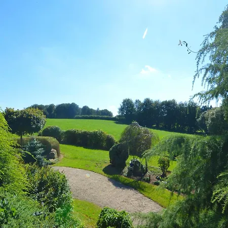 Group Getaway In * Amel