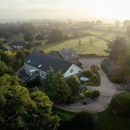 Hébergement de vacances Group Getaway In *
